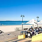 Hotel Style Monterey Retreat near Hospitals, Beach&Airport